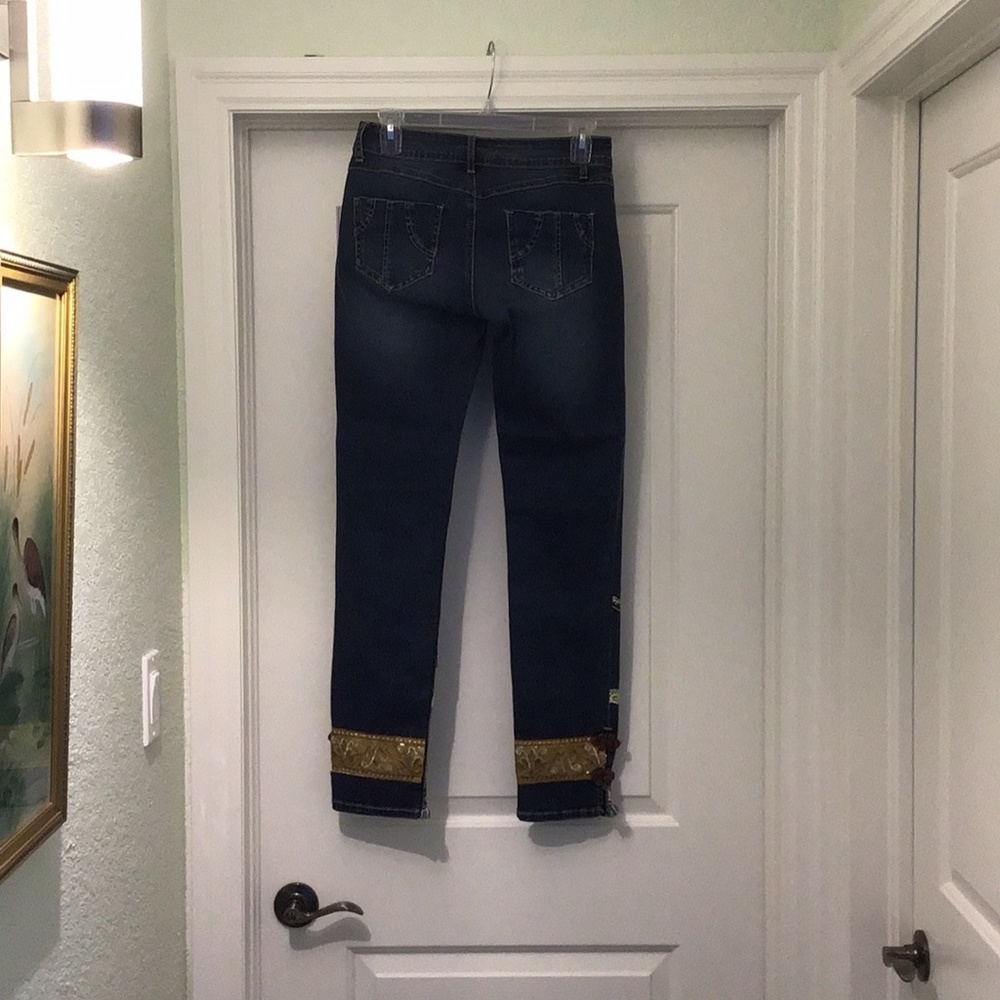 Jeans - Picture 3 of 4